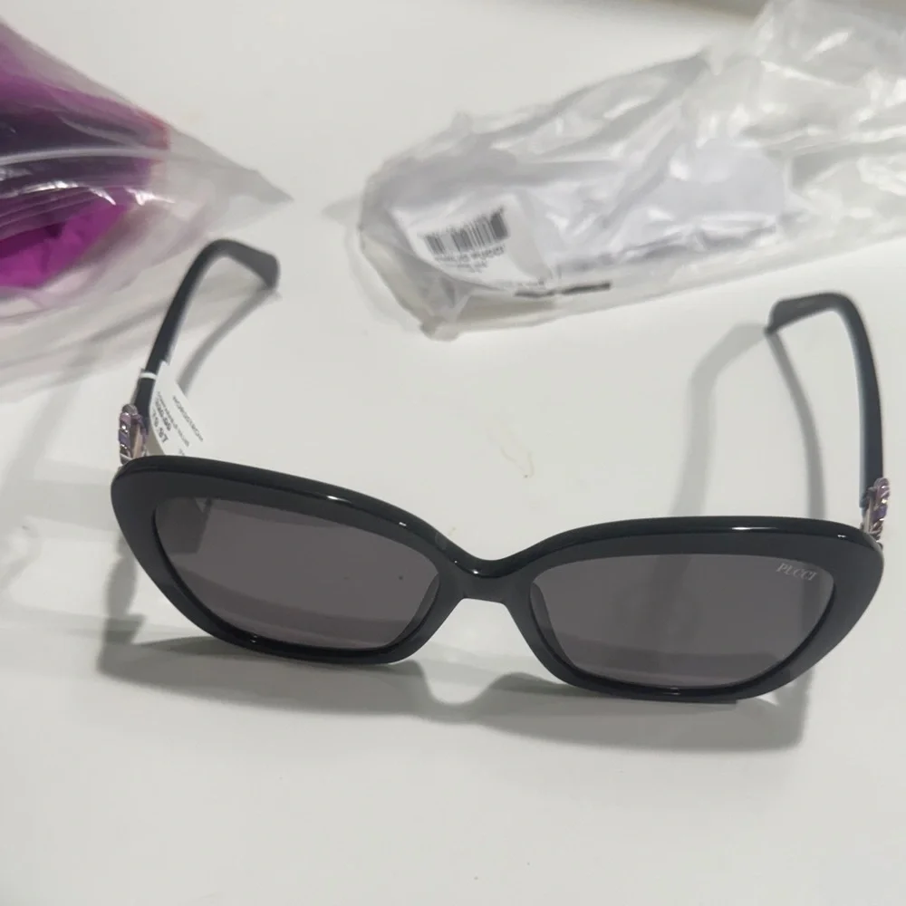 Emilio Pucci Black Oversized Cat-Eye Sunglasses